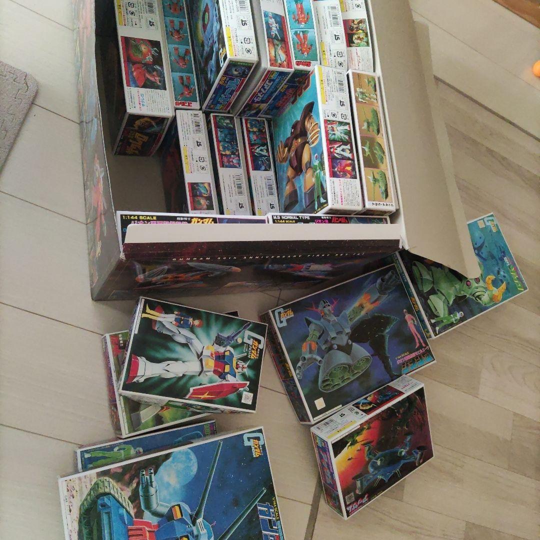 ガンダム　30周年　アニバーサリー　プラモデル