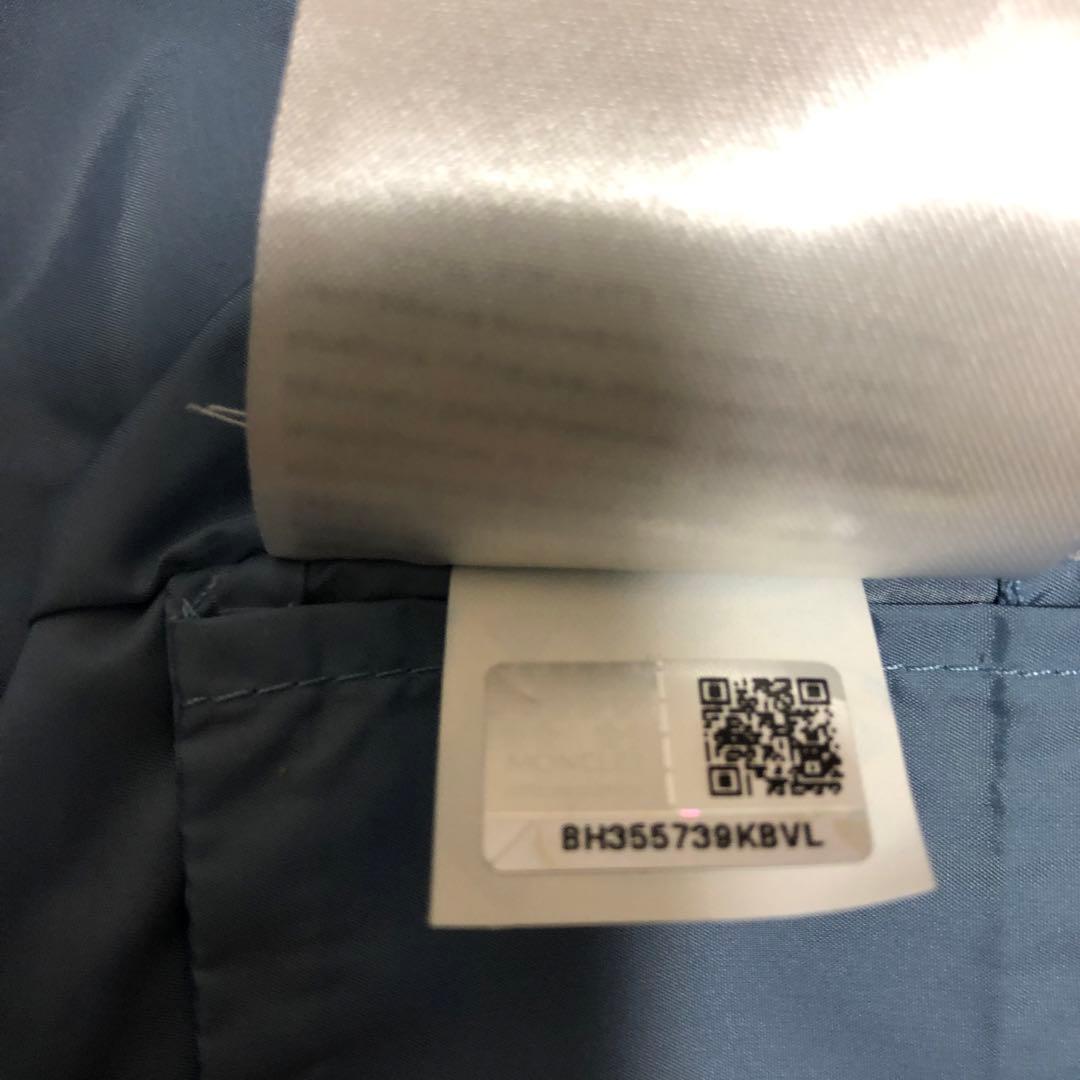 MONCLER 水色 刺繍 フード付きジャケット