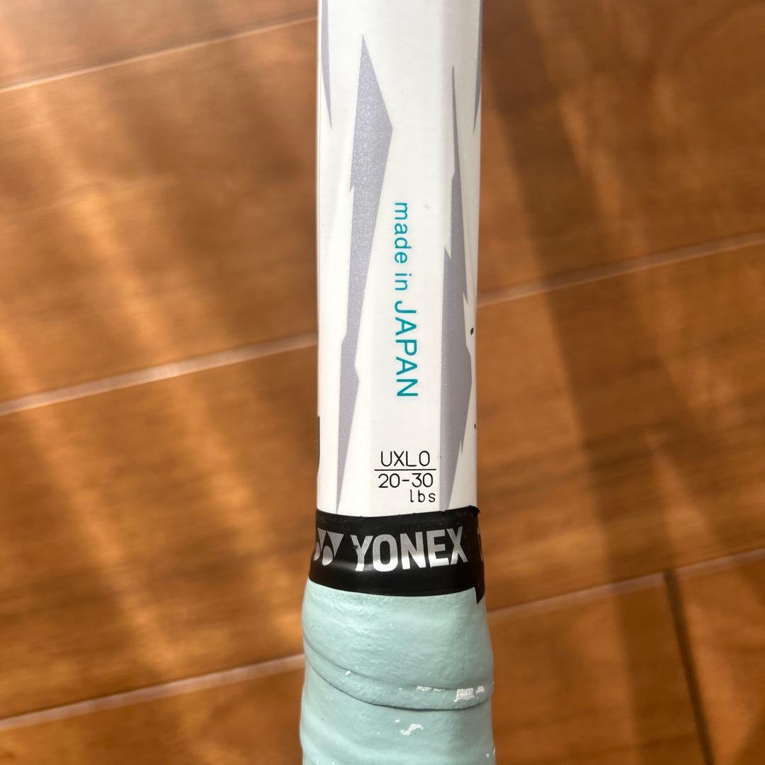 ヨネックス　ボルトレイジ5V UXL0