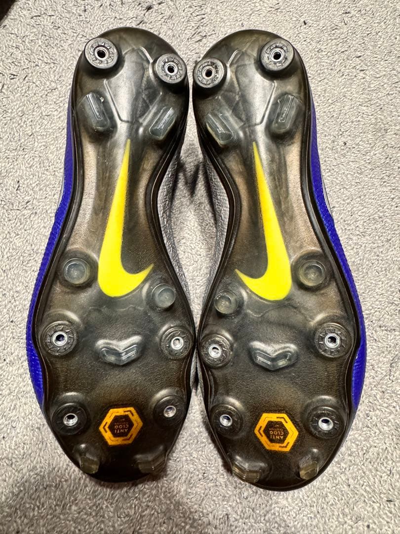 サッカースパイク