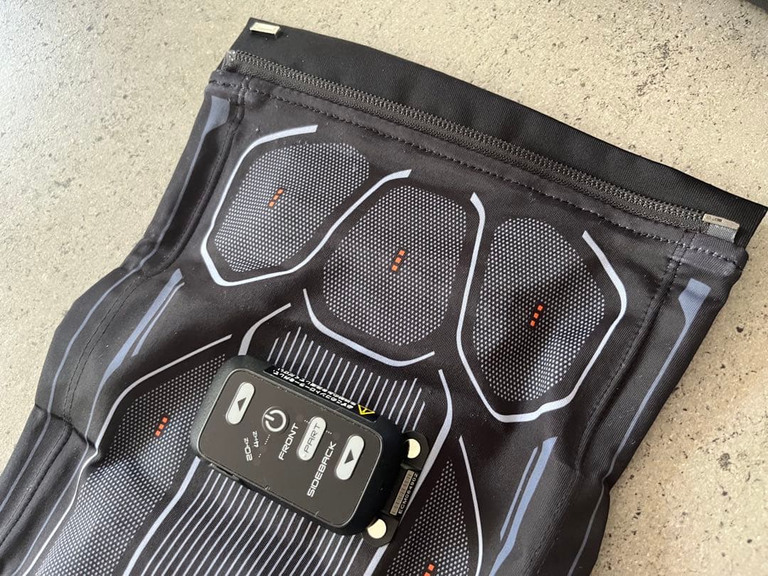 ミ*ル様 SIXPAD シックスパッド　パワースーツ コアベルト Mサイズ