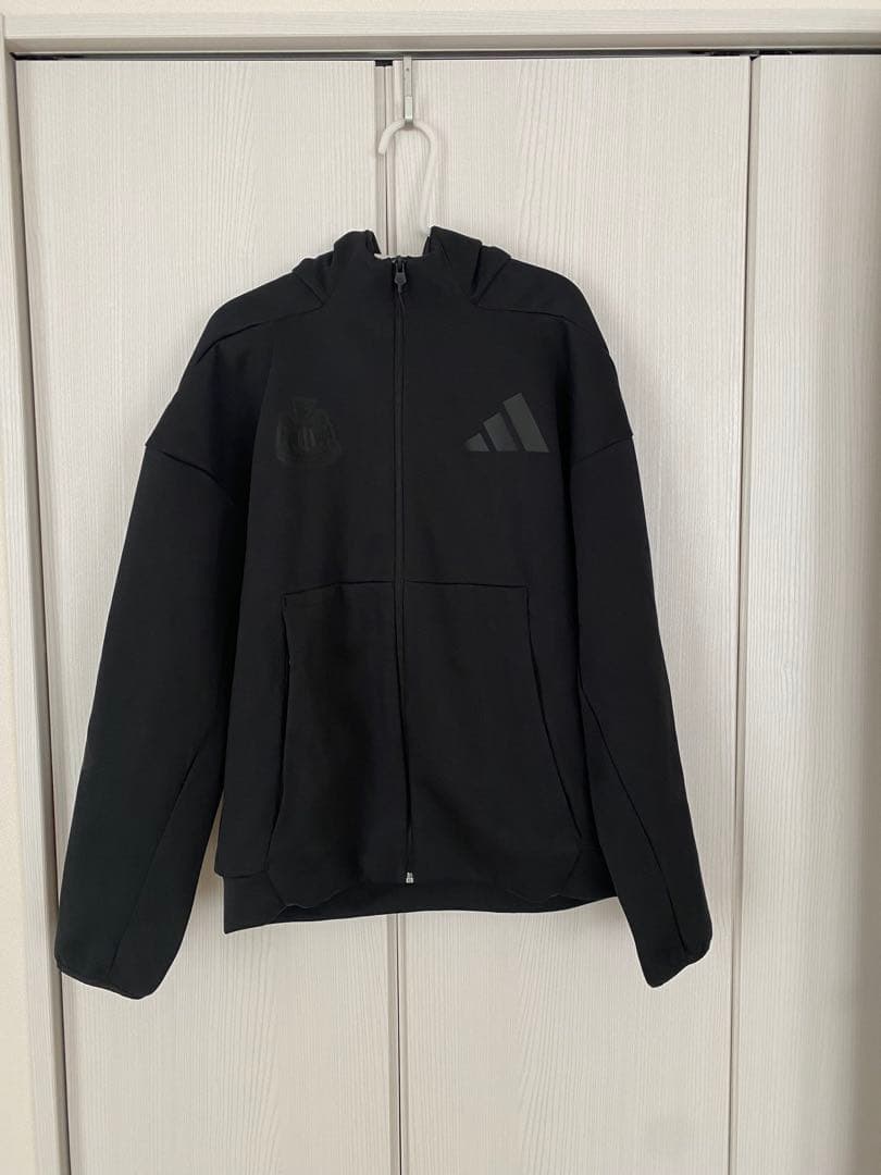 adidas ニューカッスル Z.N.E. 上下セット　未使用品