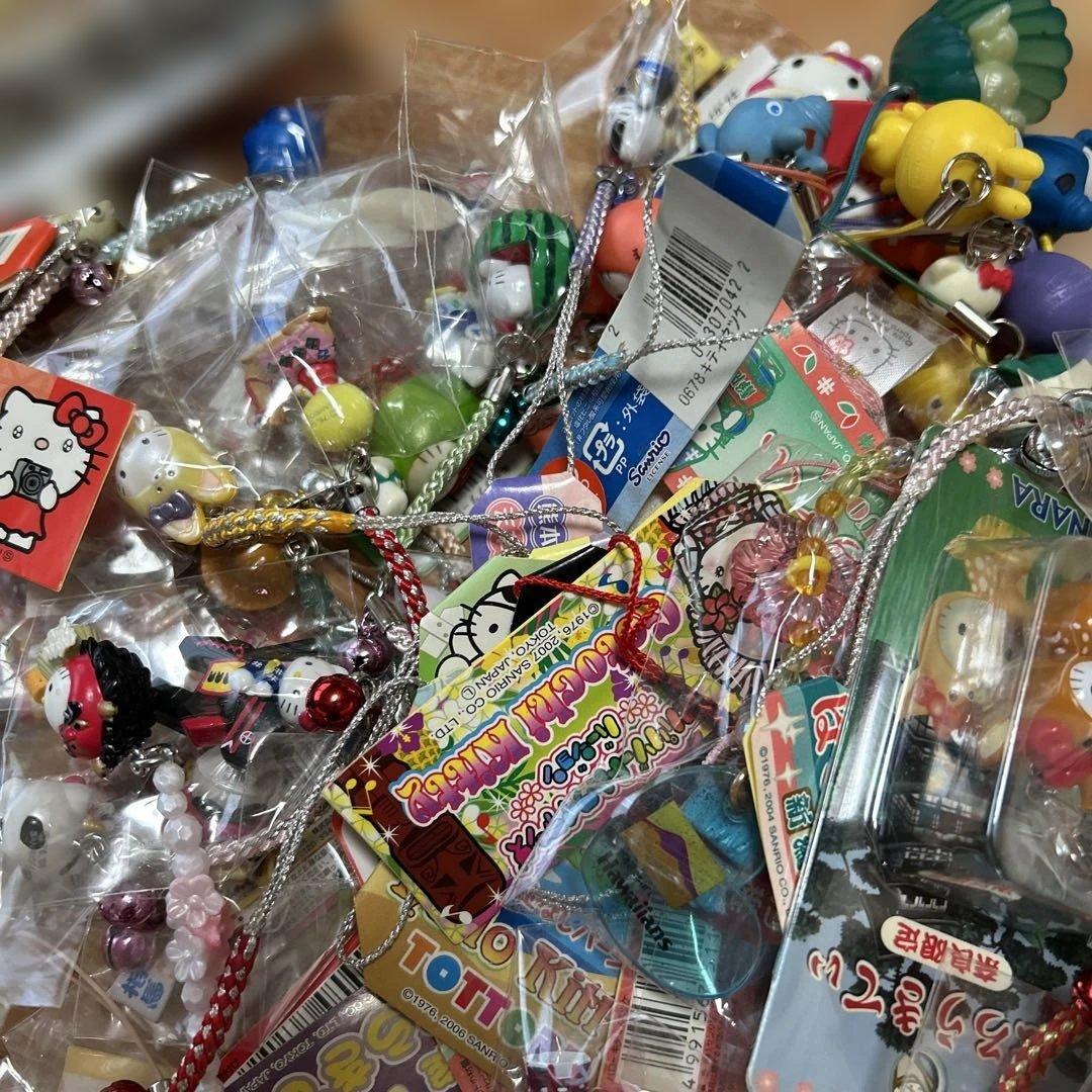 ご当地限定ハローキティ ストラップ セット