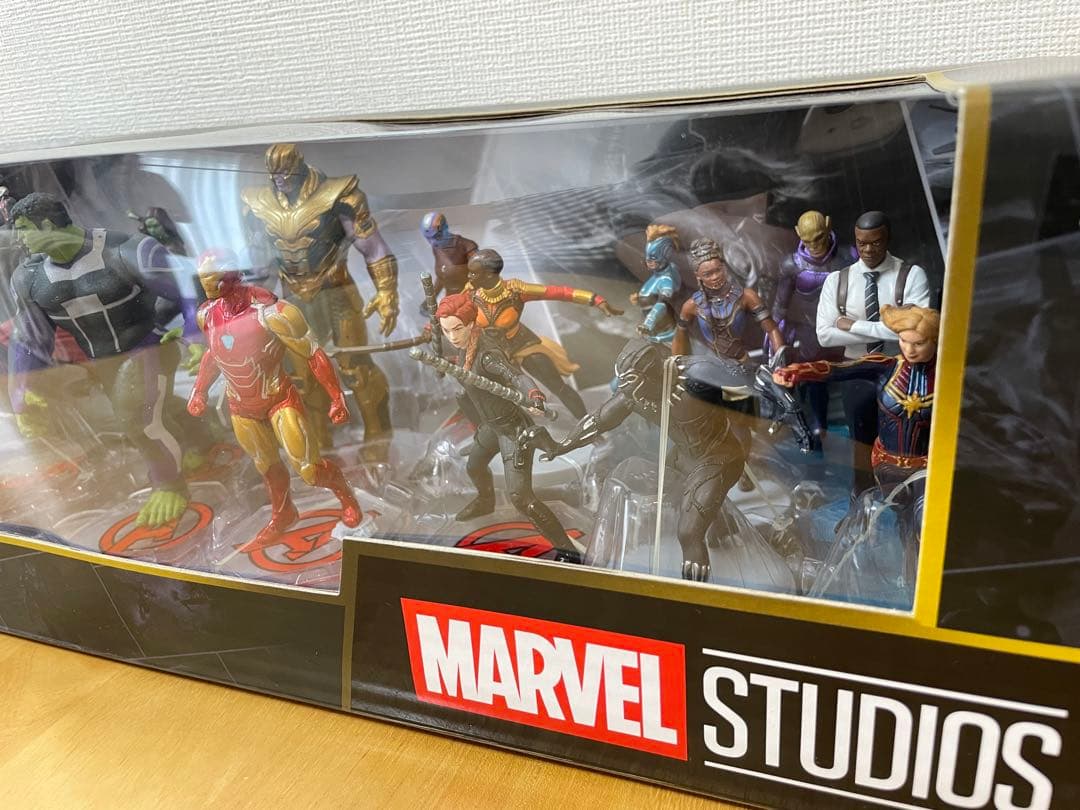 【値下げしました】マーベル メガフィギュアセット