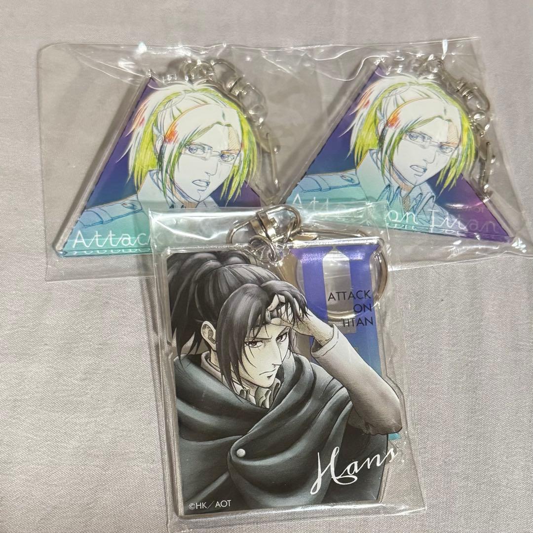 進撃の巨人 Season 3 WIT STUDIO アクリルキーホルダー ハンジ