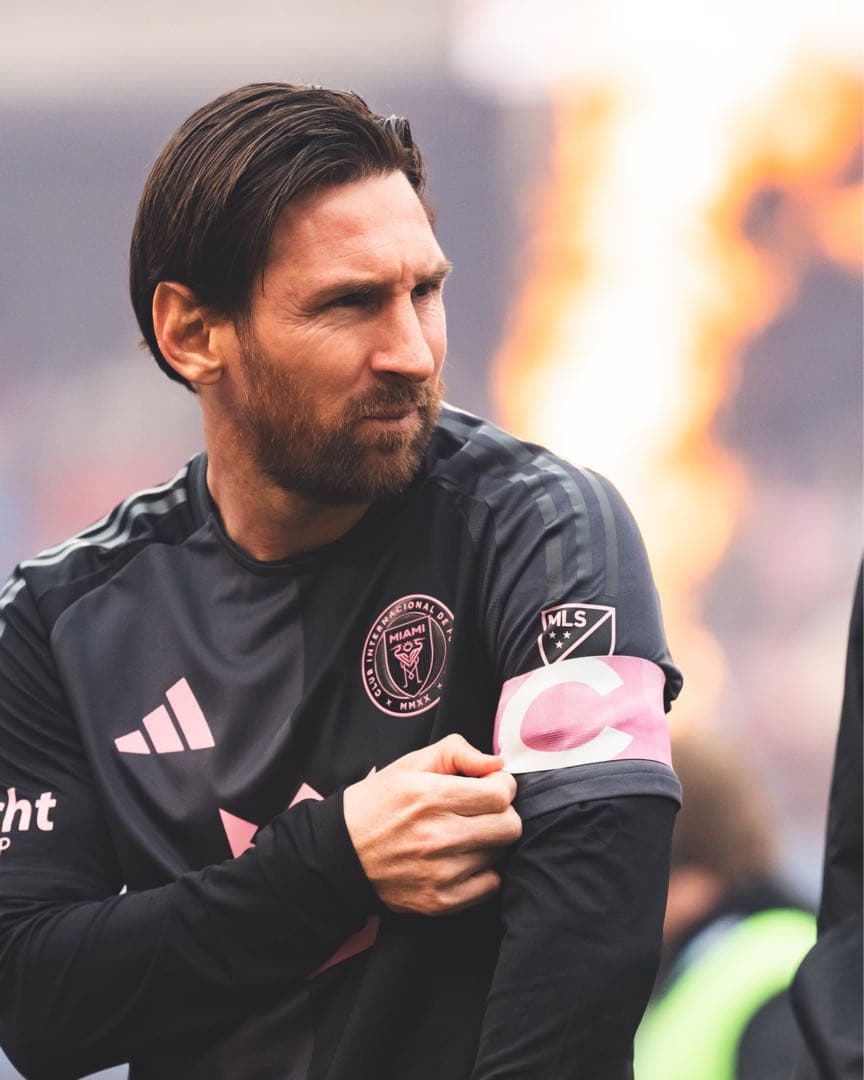 【正規品】メッシ インテルマイアミ 2025アウェイユニフォームＬサイズ