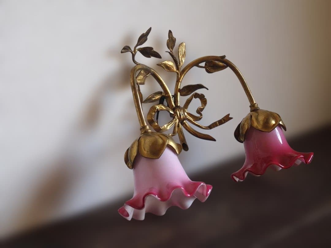 花束のデザイン ピンクのガラスシェード ウォールライト 照明/K313