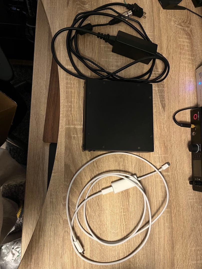 UAD-2 Satellite OCTO CORE TB2 ケーブル付