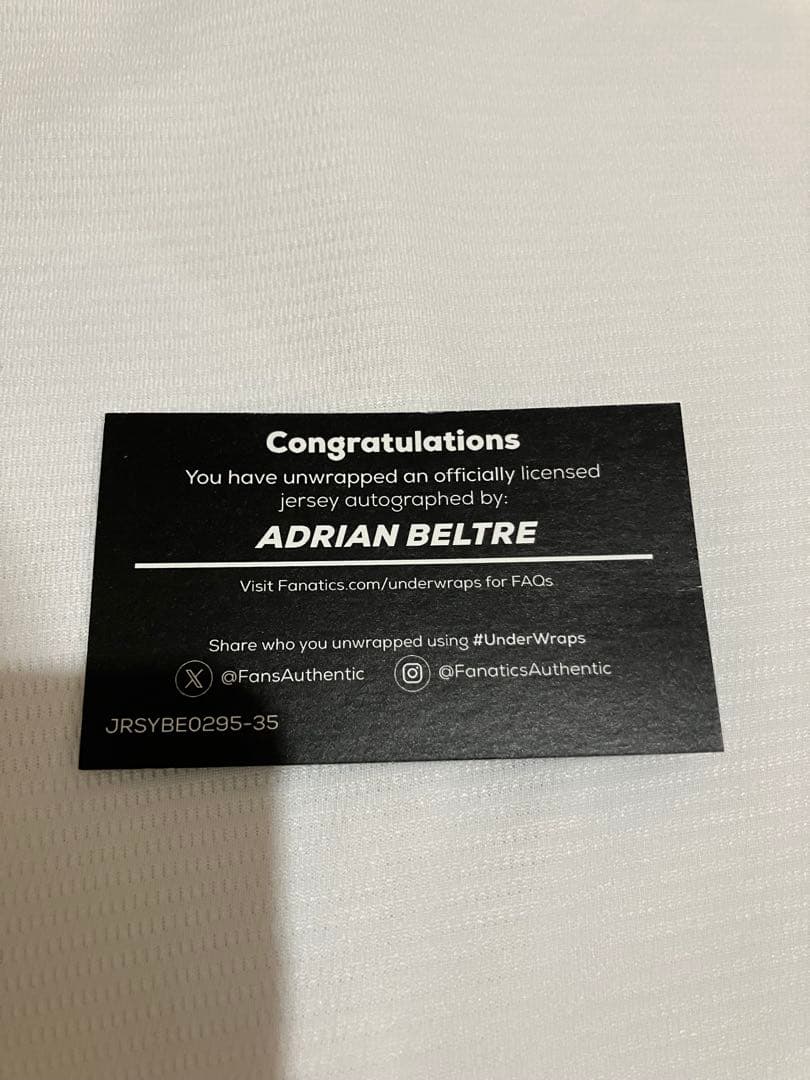 【早いもの勝ち！】ベルトレイ 直筆サイン入りユニフォーム ホログラム付き