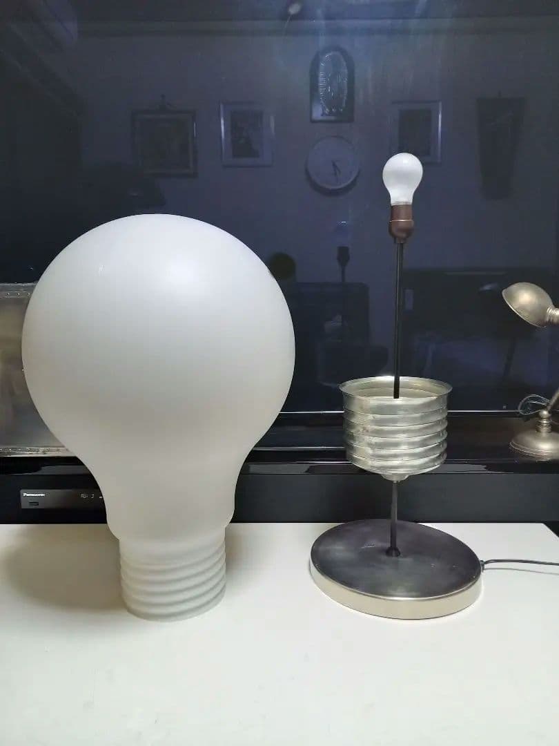 レア品　ポストモダン　ヴィンテージ　電球型　オブジェ　フロア　スタンド　ライト