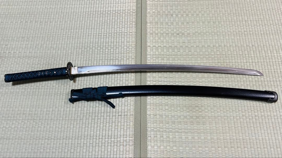 模造刀 陸奥守吉行拵え 龍目貫 龍透かし鍔 鐺付き 樋入り刀身 251020-2