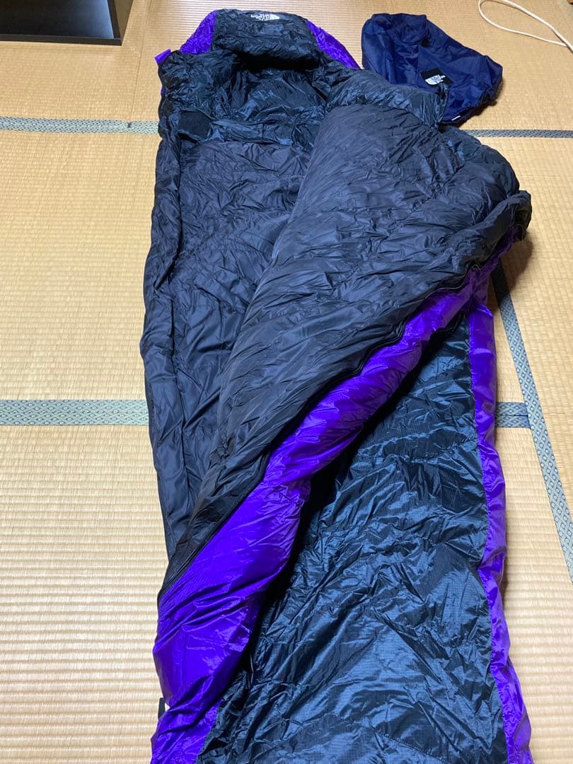 THE NORTH FACE 寝袋 黒/紫　極寒地可能　スリーピングバッグ