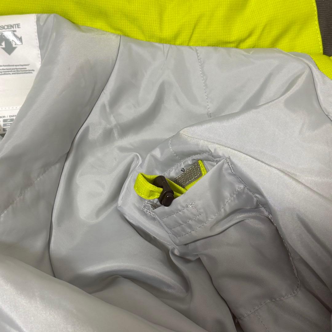 デサント スキーウェア 上下セット サイズ160 フード 洗える 人気