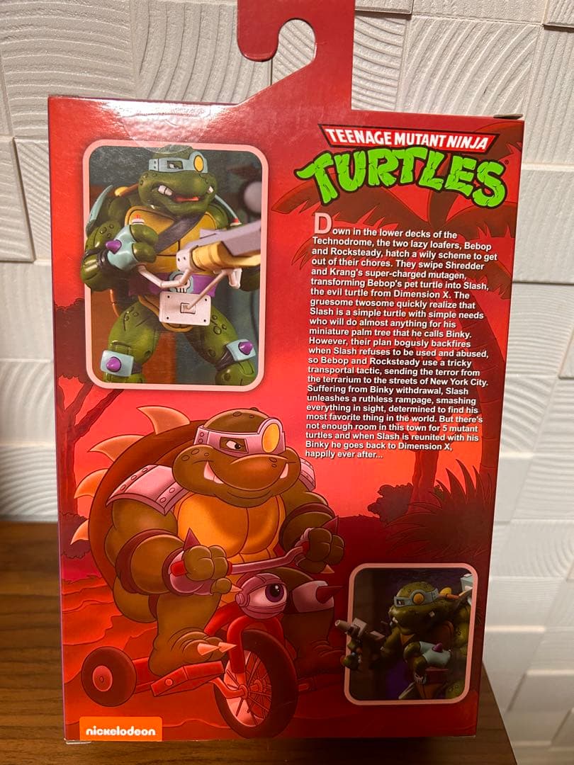 新作　NECA タートルズフィギュア 2点セット