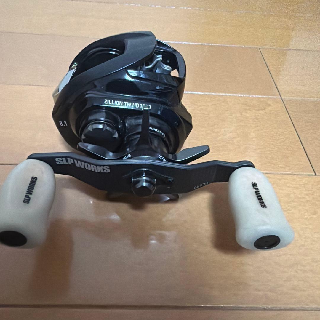 ジリオンTW HD XGベイトリール SLP WORKSハンドル 右巻き