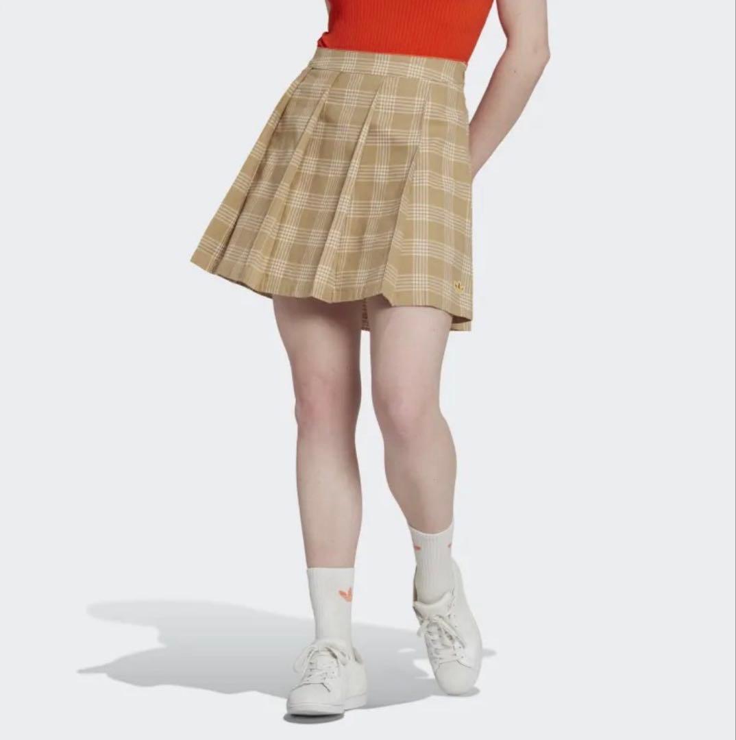 長袖パーカー　プリーツスカート　ダンボールニット　セットアップ　春秋冬　ベージュ