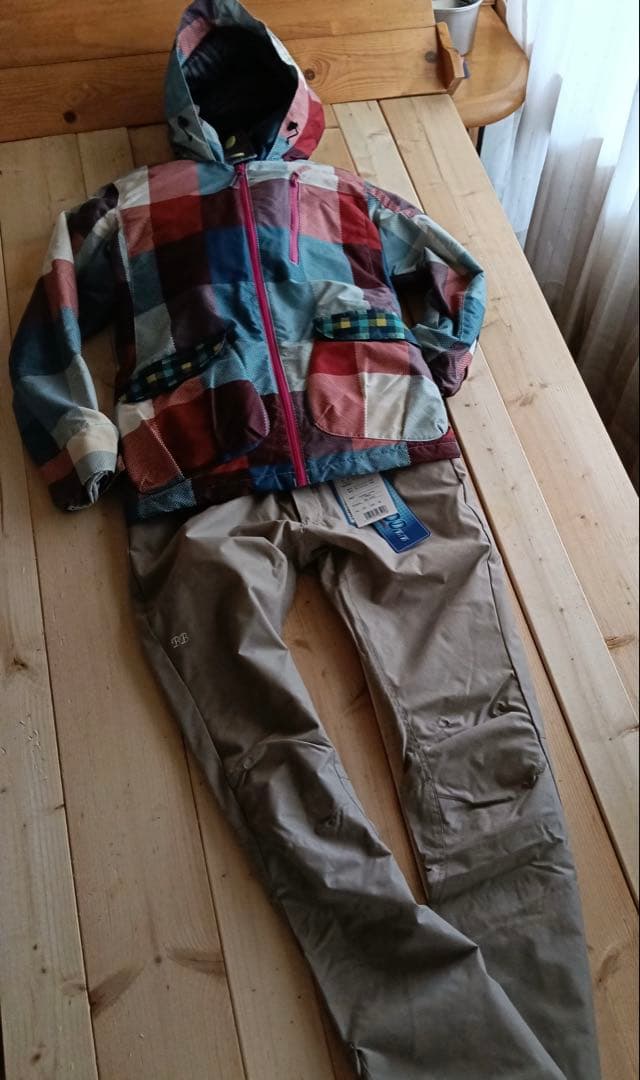 美品SGトップス＆新品BBボトムス【Ｍ】上下セット＋ビーニー付き