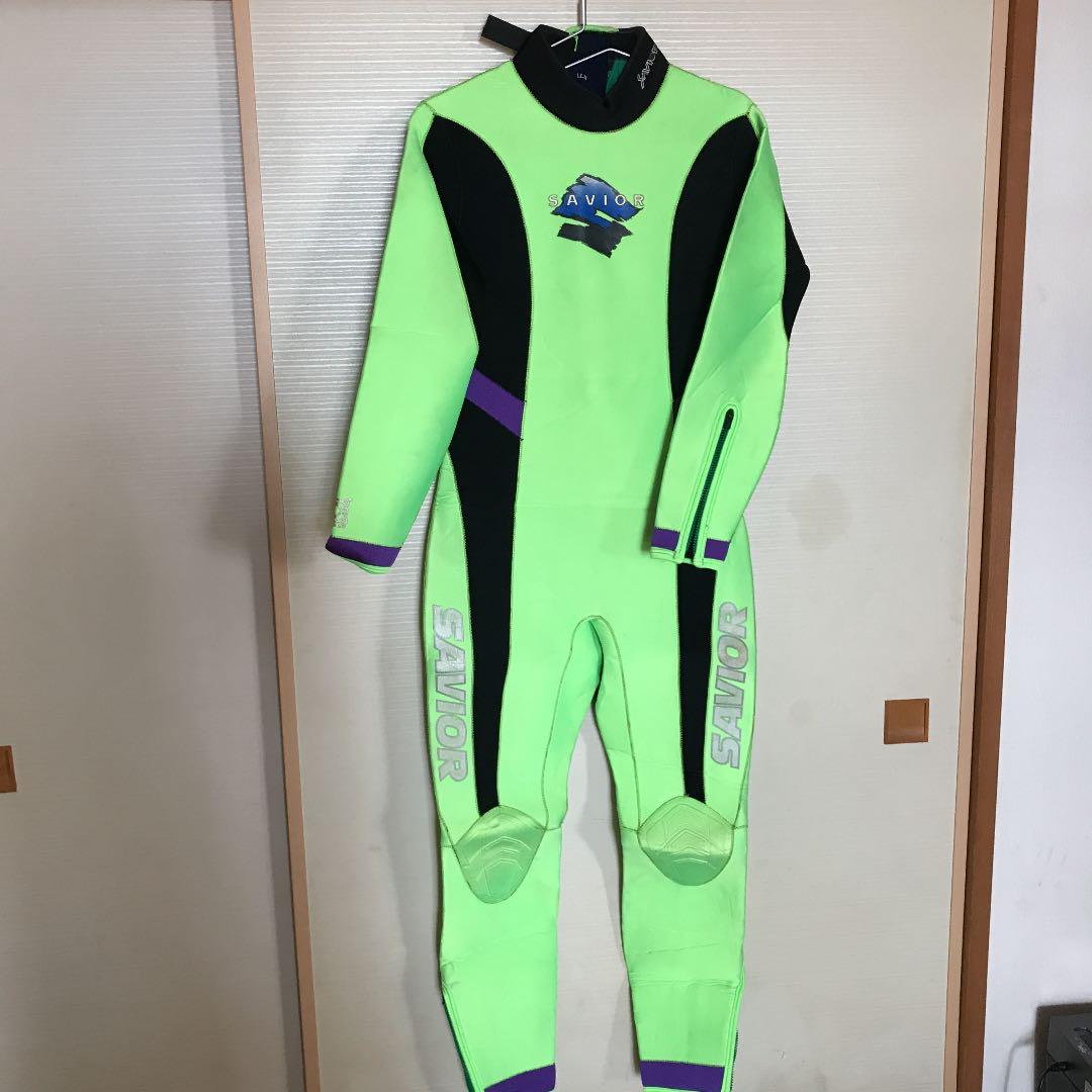 ウェットスーツ