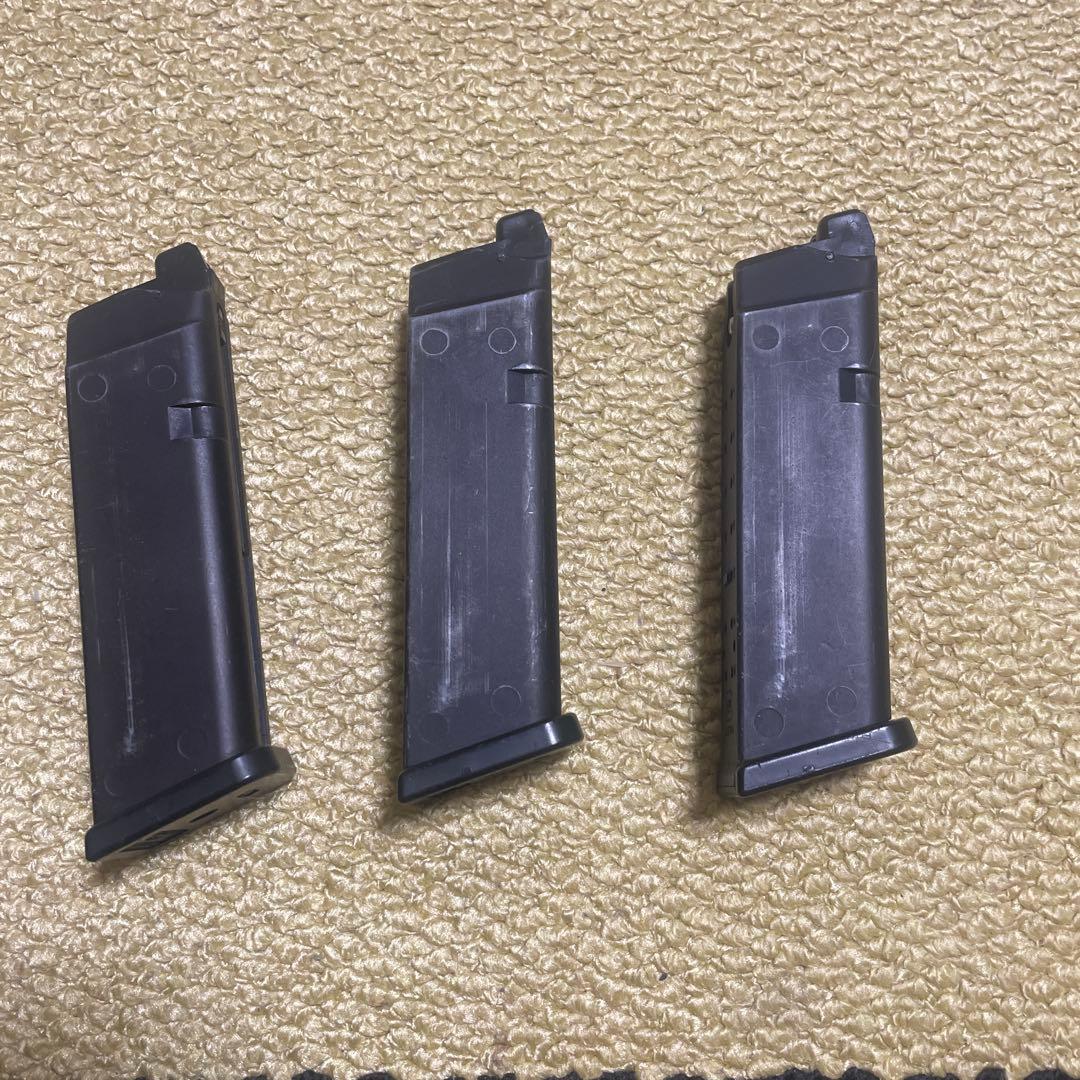 東京マルイGlock ガスガン 3マガジン付き
