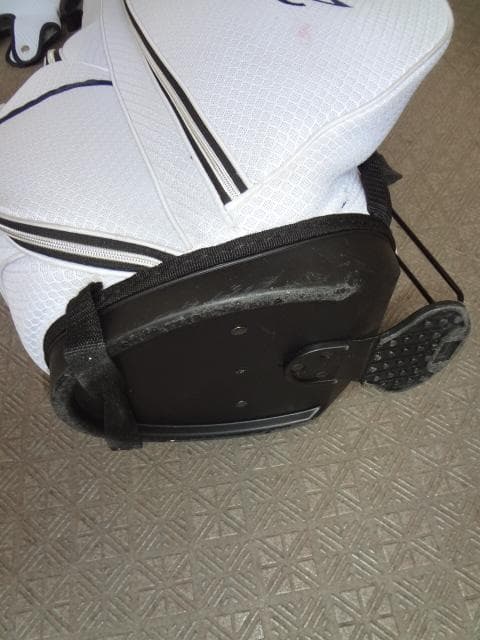 安藤様23区ゴルフ 9型 軽量キャディバッグ USED (ネームタグ付)