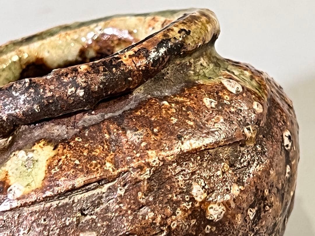 DT693 茶道具 古信楽 「姥ヶ餅」 掛花生 壷 在印