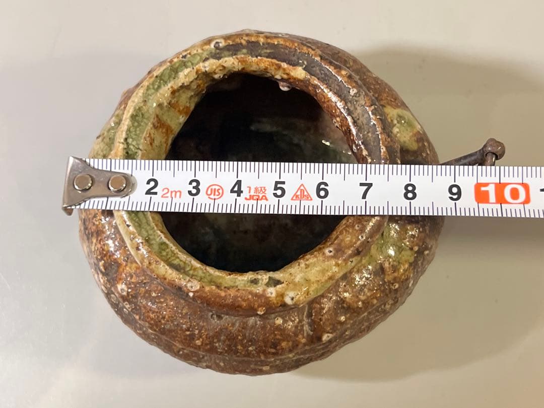 DT693 茶道具 古信楽 「姥ヶ餅」 掛花生 壷 在印