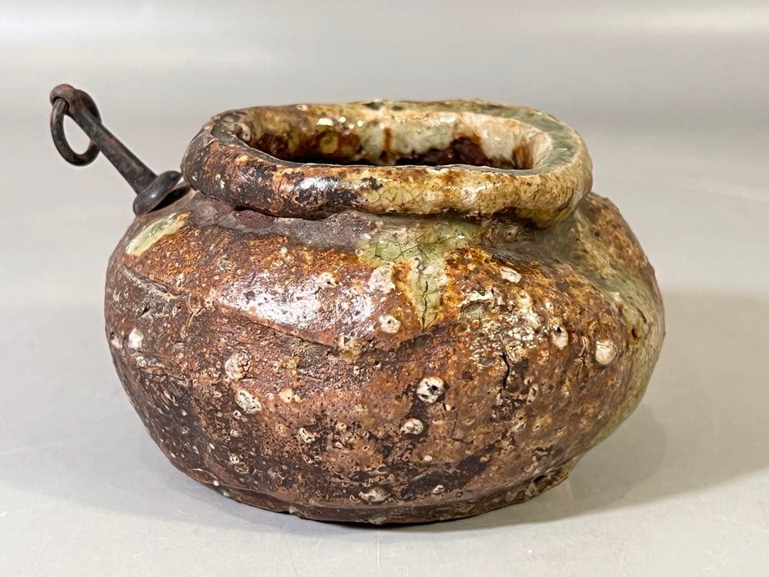 DT693 茶道具 古信楽 「姥ヶ餅」 掛花生 壷 在印