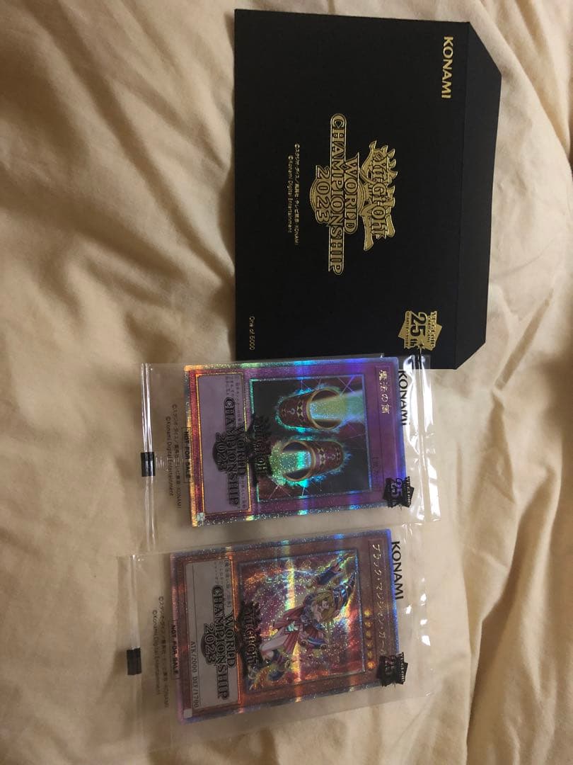 WCS 来場者記念カード ブラック・マジシャン・ガール 魔法の筒 25th