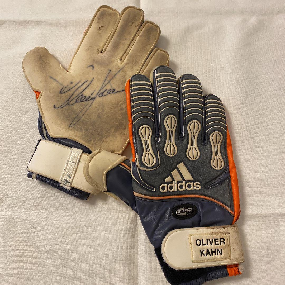 オリバー・カーン　サイン入グローブ　本物保証