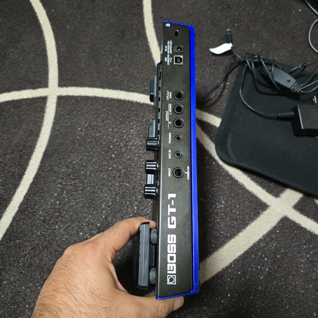 BOSS GT-1 ギターエフェクター+ACアダプター