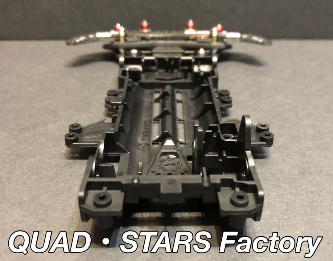 【ミニ四駆・VZ用】2軸ATピボットバンパー　2021フルカーボン【レッド】