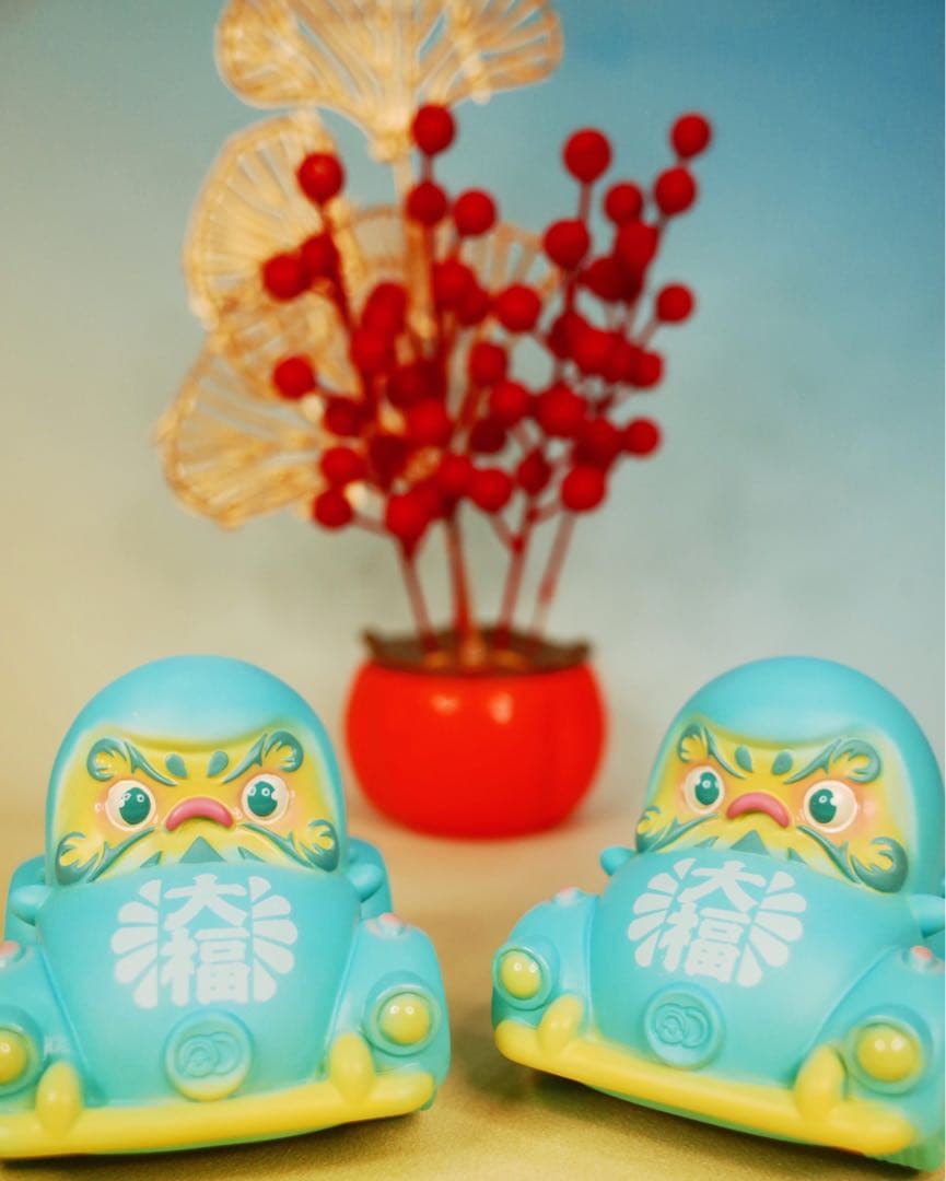 リターンカー・達磨　ダルマ　プルバック　福　開運　ソフビ　フィギュア　おもちゃ