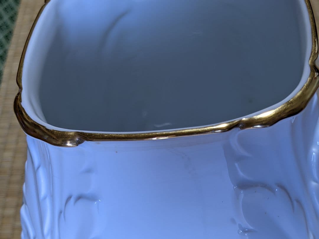 ♦希少！レア物 大倉陶園 ツメ印 オールド 白磁 壺 花瓶 珍物 珍品 骨董品