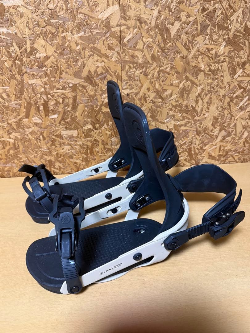 RIDE A-6 M スノーボードビンディング ブラック/ホワイト