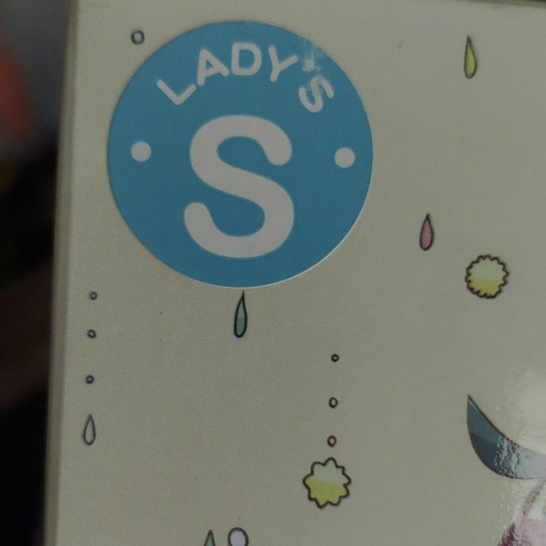 初音ミク✕EARTH musicエコのコラボTVシャツ