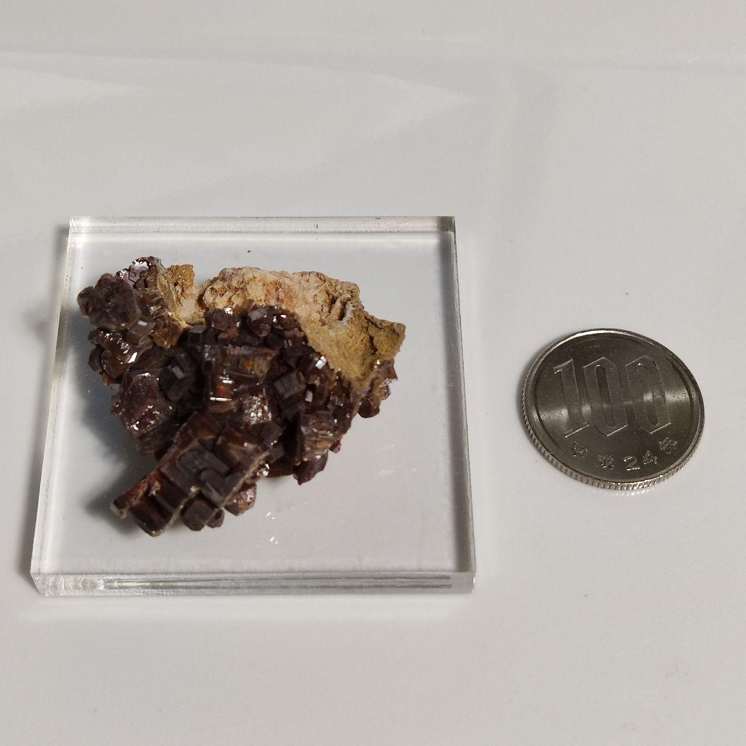 パワーストーン　天然石　原石　バナディナイト「バナジン鉛鉱」　30g　No965