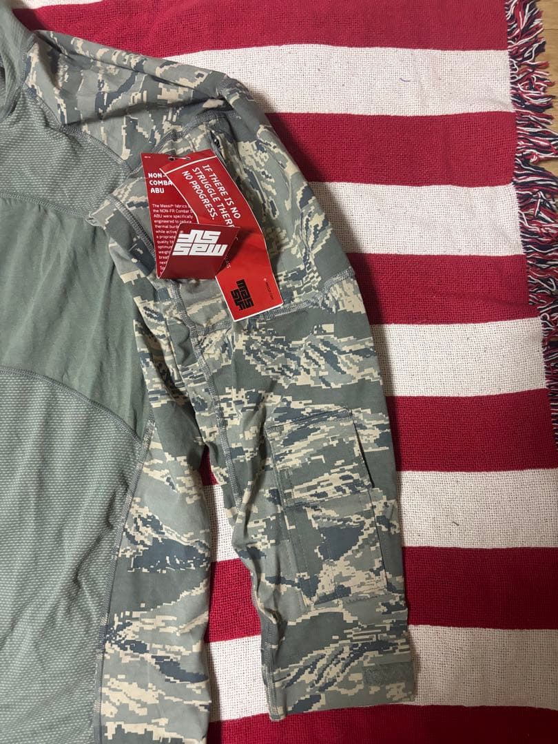 米軍実物 MASSIF コンバットシャツ ABU Lサイズ 新品タグ付き B28