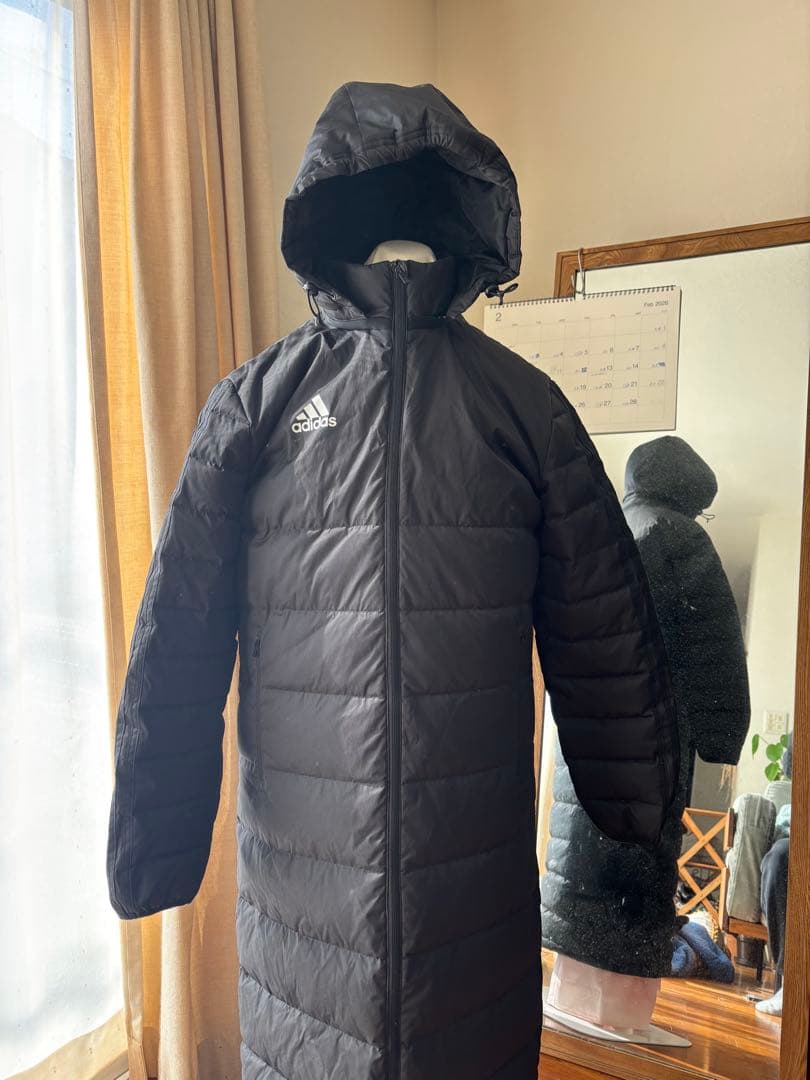 adidas ブラック ダウン ベンチコート