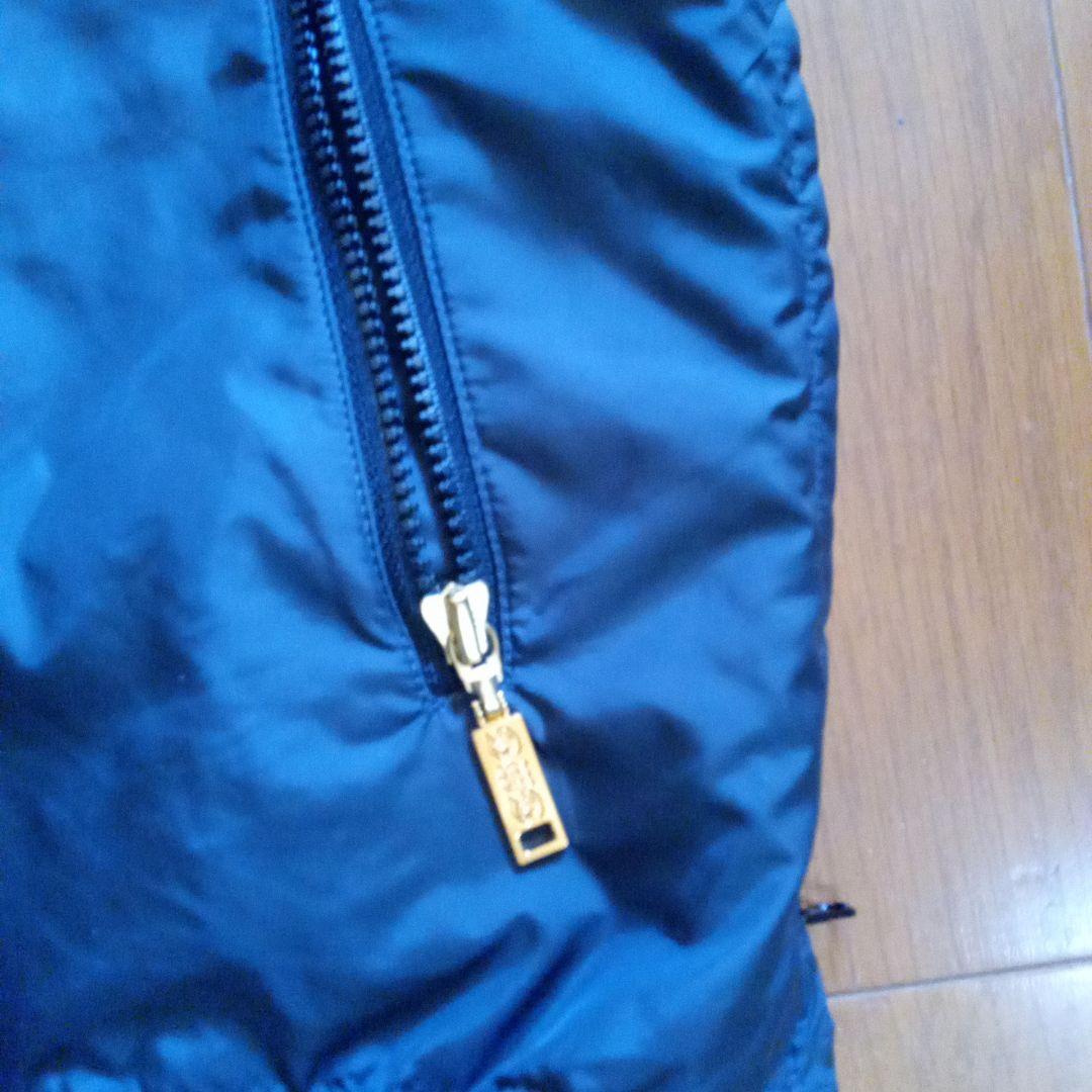 ダンスウィズドラゴン刺繍 黒ベスト