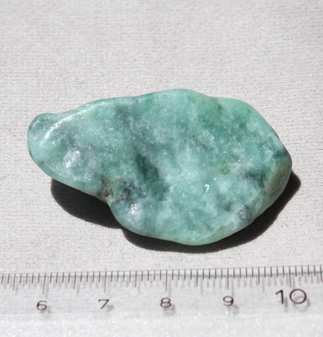 ［極上の海中翡翠］高透過 糸魚川翡翠 海石 原石 25.4g