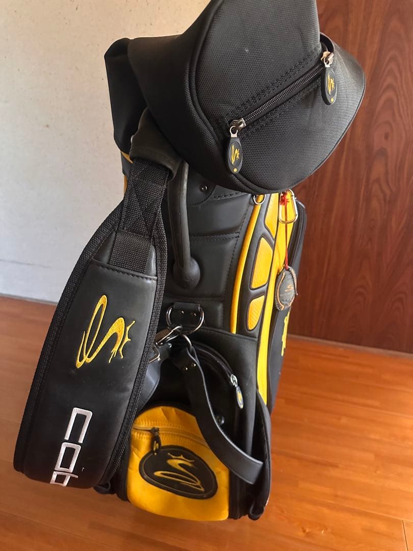 ゴルフ　Cobra コブラ　キャディバッグ