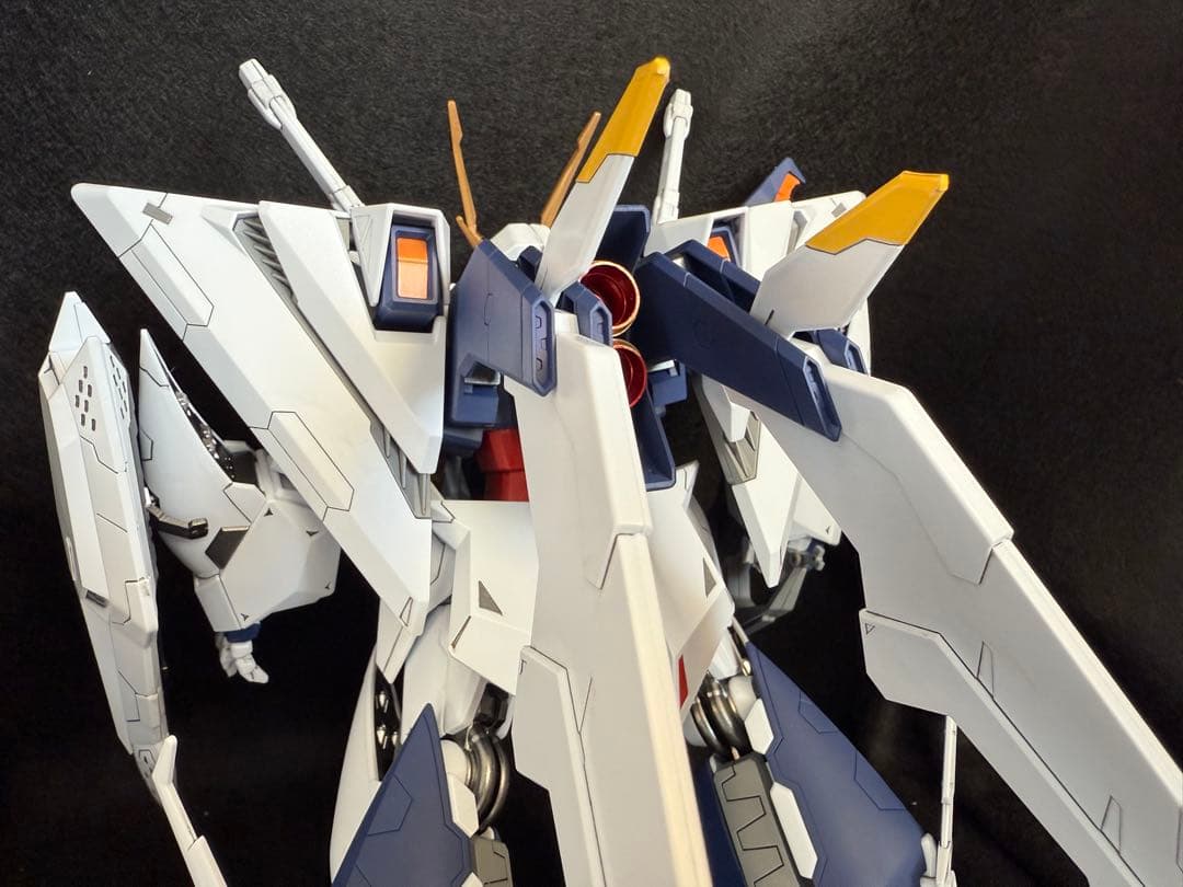 HGクスィーガンダム　完成品　白以外全塗装