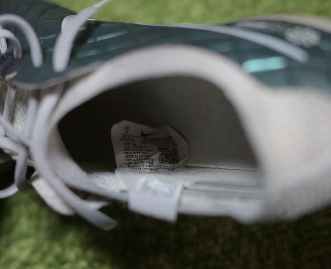 【美品】ナイキ ティエンポ レジェンド 10 エリート FG 30　25.0