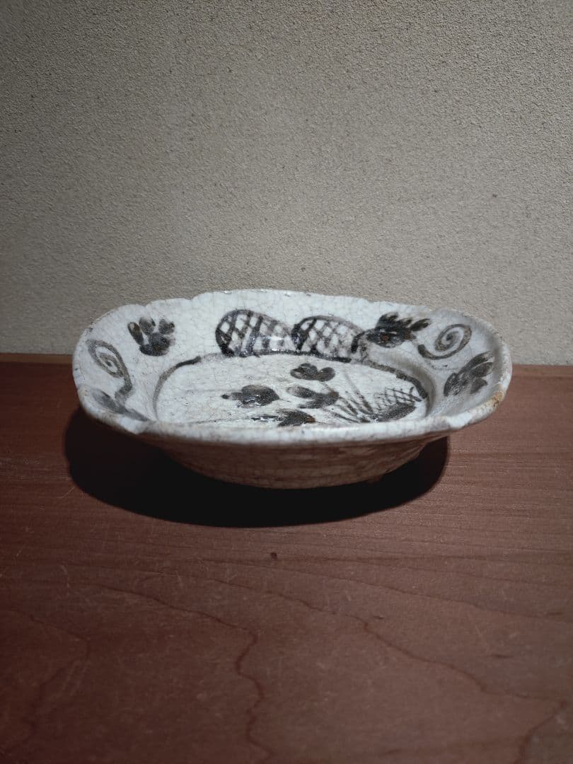 絵志野 蛇籠 草花紋 向付