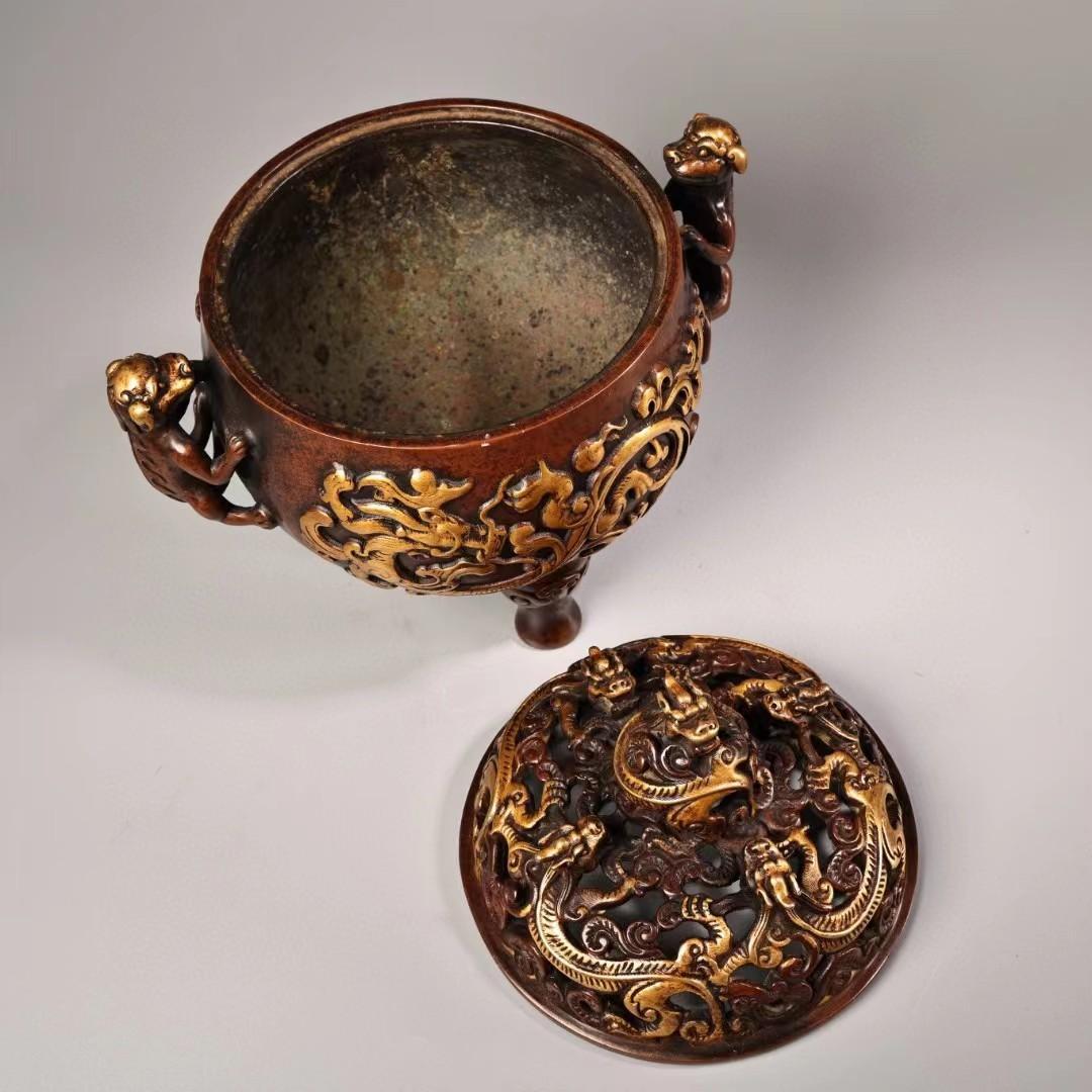 中国古美術・旧蔵鏨刻鎏金の熏香炉・純赤銅・純手作り・高浮彫・置物・茶道具・文房具