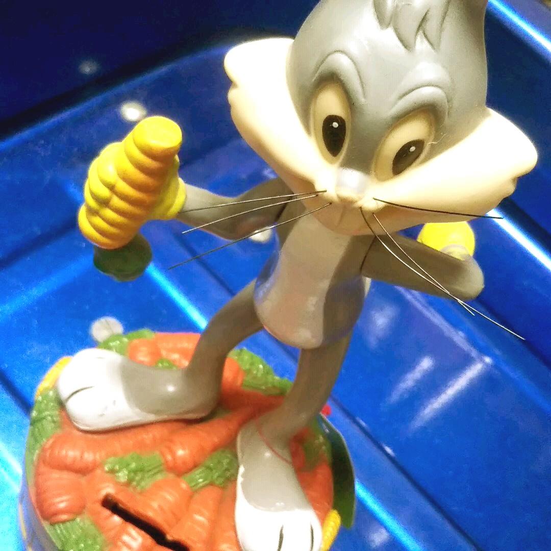 バックスバニー バンク