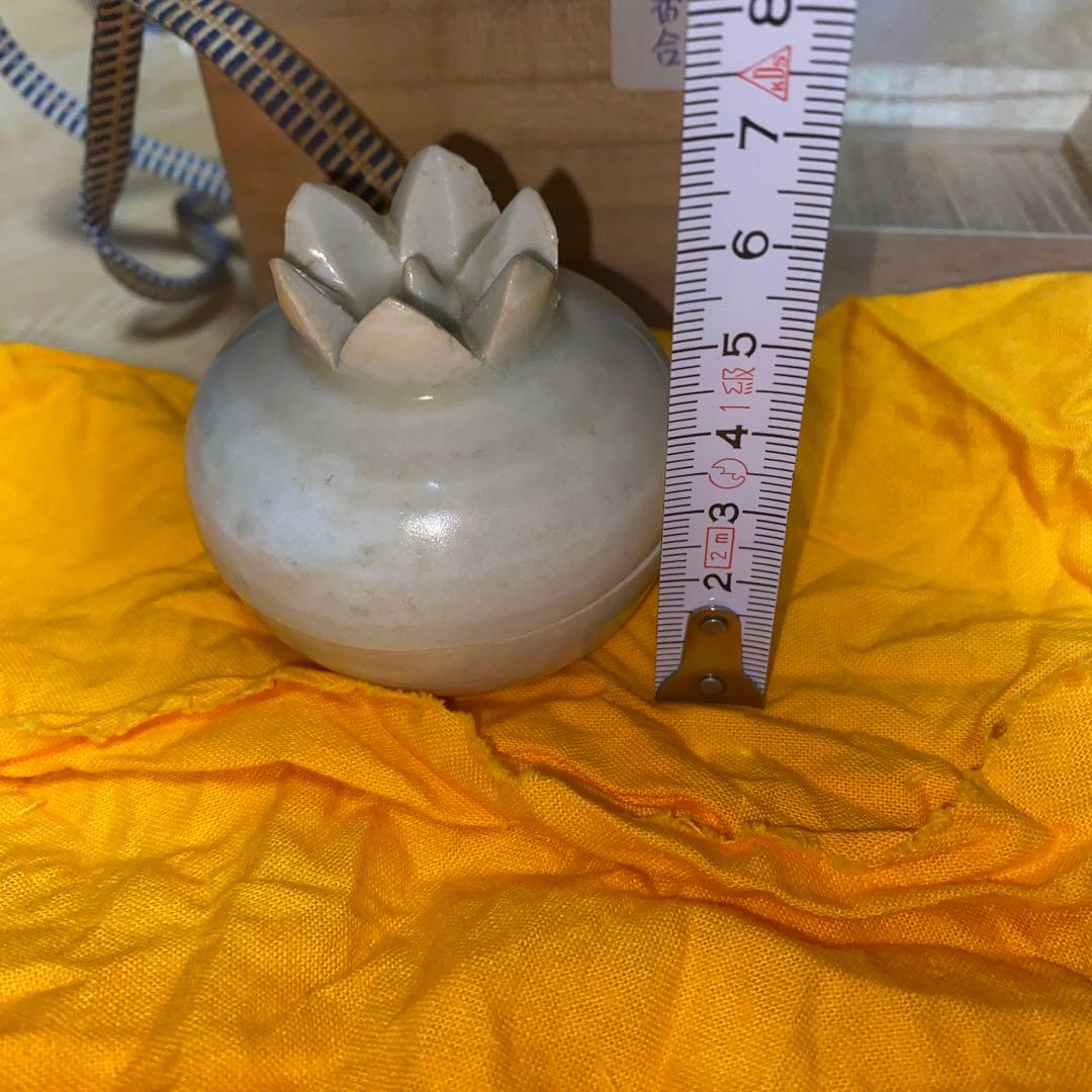 白磁香合　石榴　宋時代