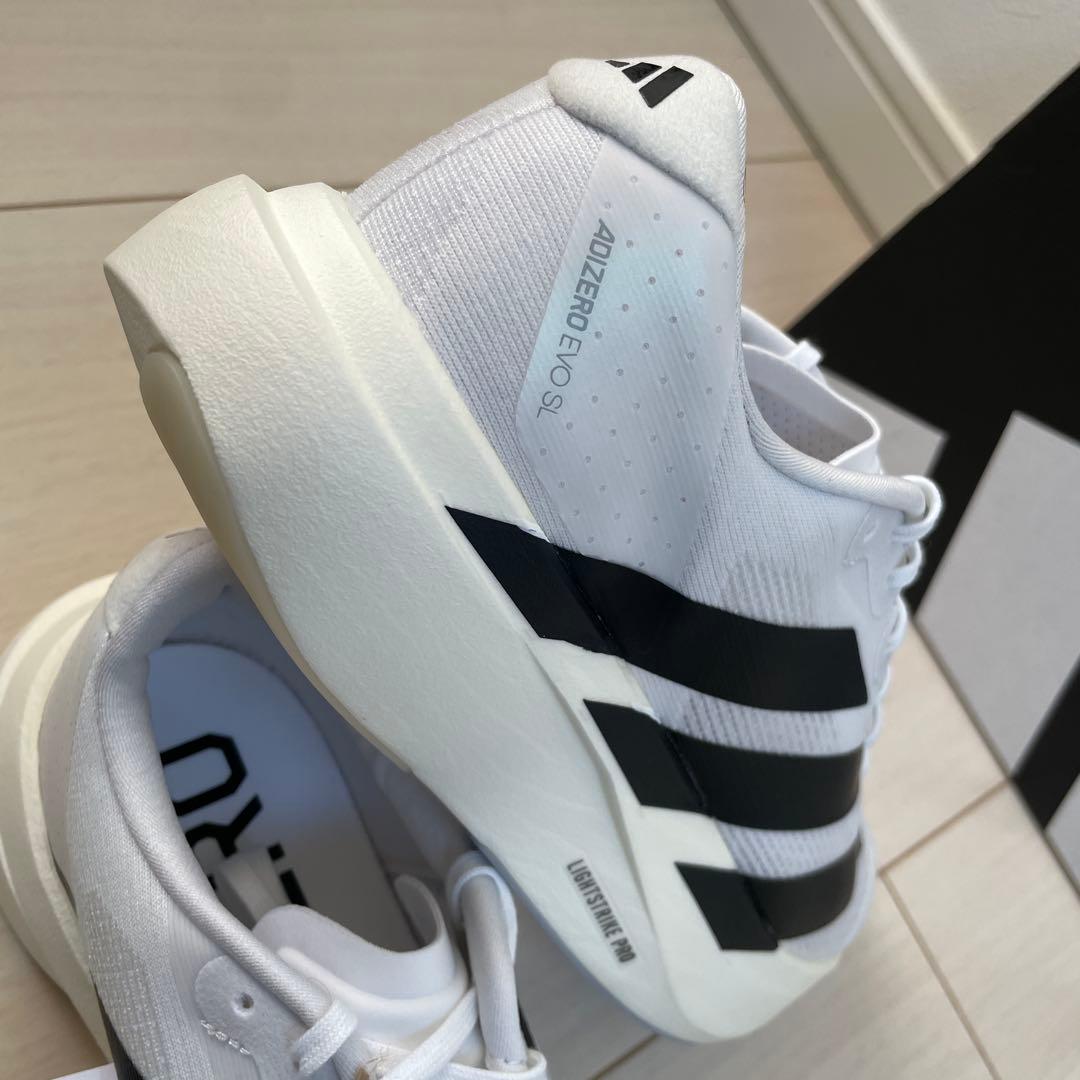 新品 アディダス 25.0cm アディゼロ EVO SL