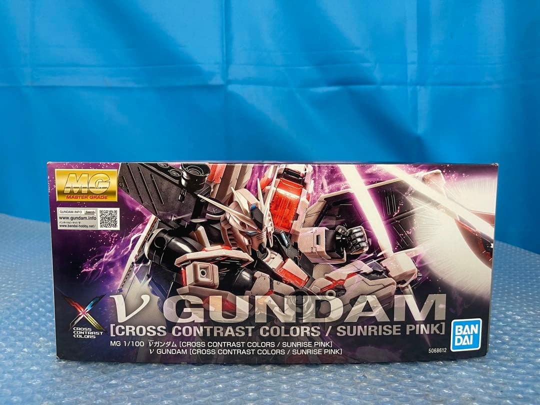 イベント限定 MG 1/100 RX-93 νガンダム(朝霞粉)