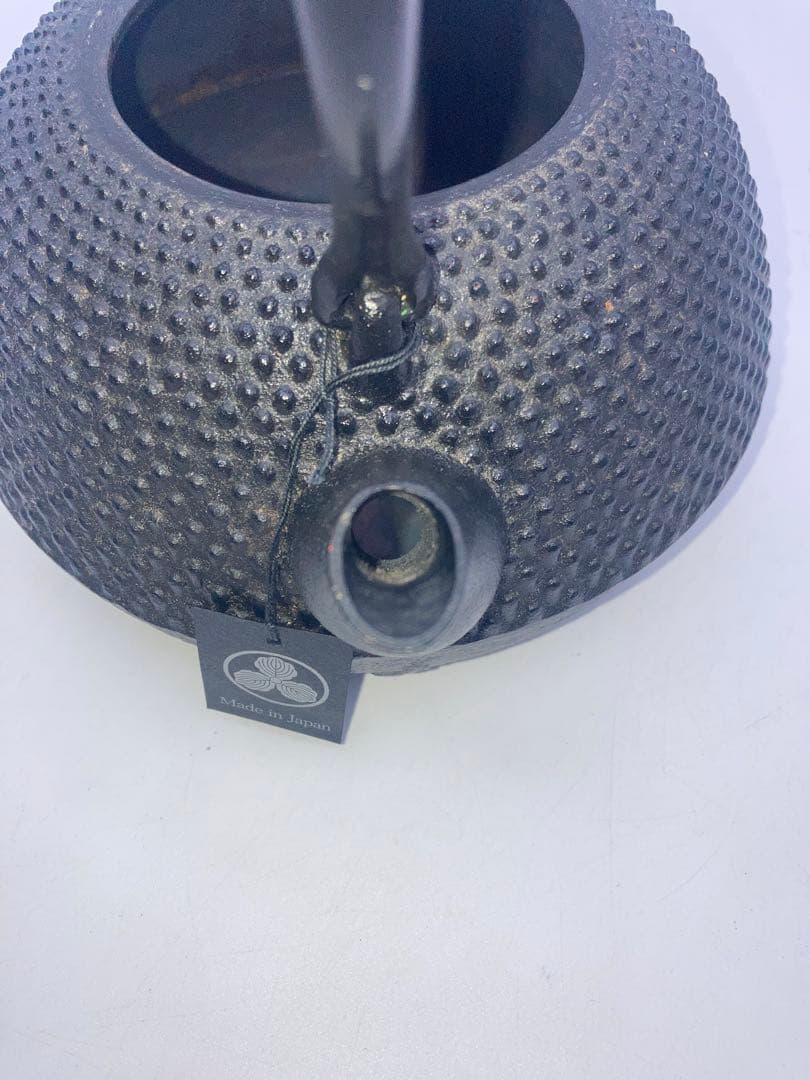 及富（南部宝生堂）南部鉄瓶　平成丸アラレ　黒色